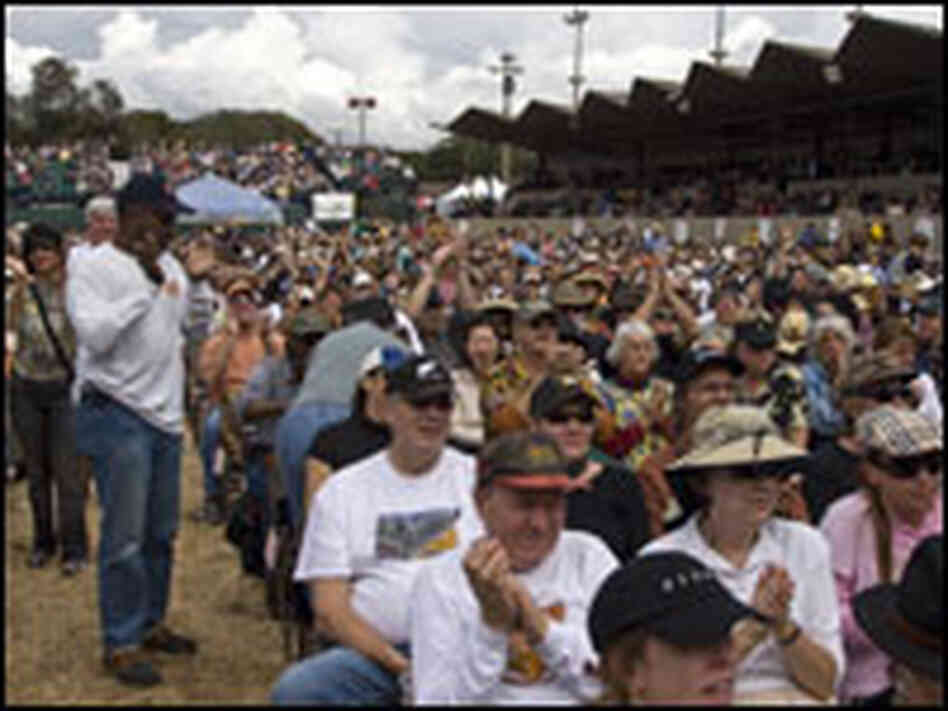 Crowd Crowd