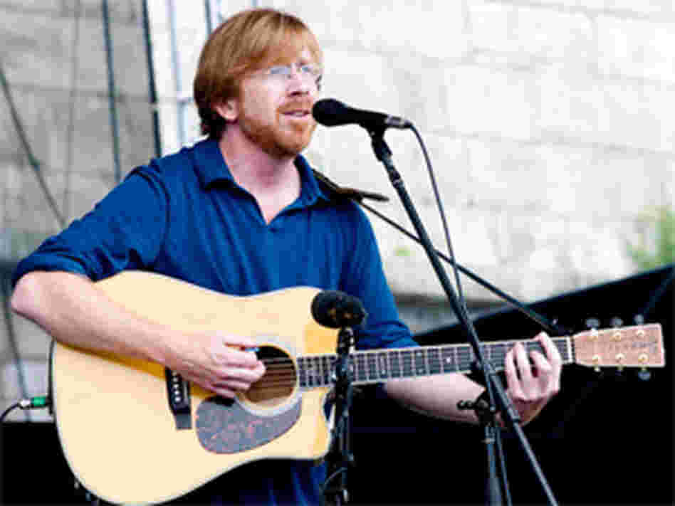 Trey Anastasio at Newport Folk festival (300)