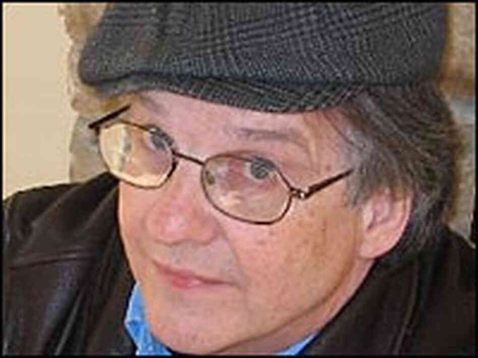 Singer-songwriter Robert Coleman Trussell