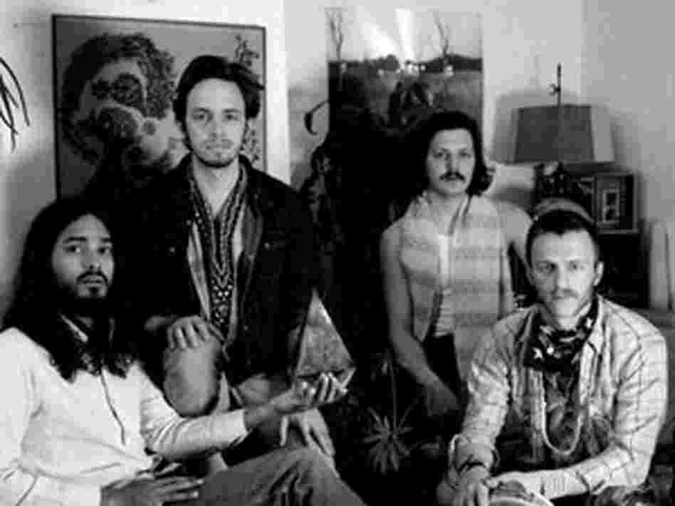 yeasayer 300