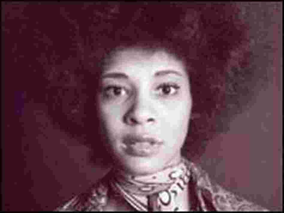 Born Betty Mabry, Davis was known for her powerful voice, as well as a forthright no-bull attitude. Born Betty Mabry, Davis was known for her powerful voice, as well as a forthright no-bull attitude.