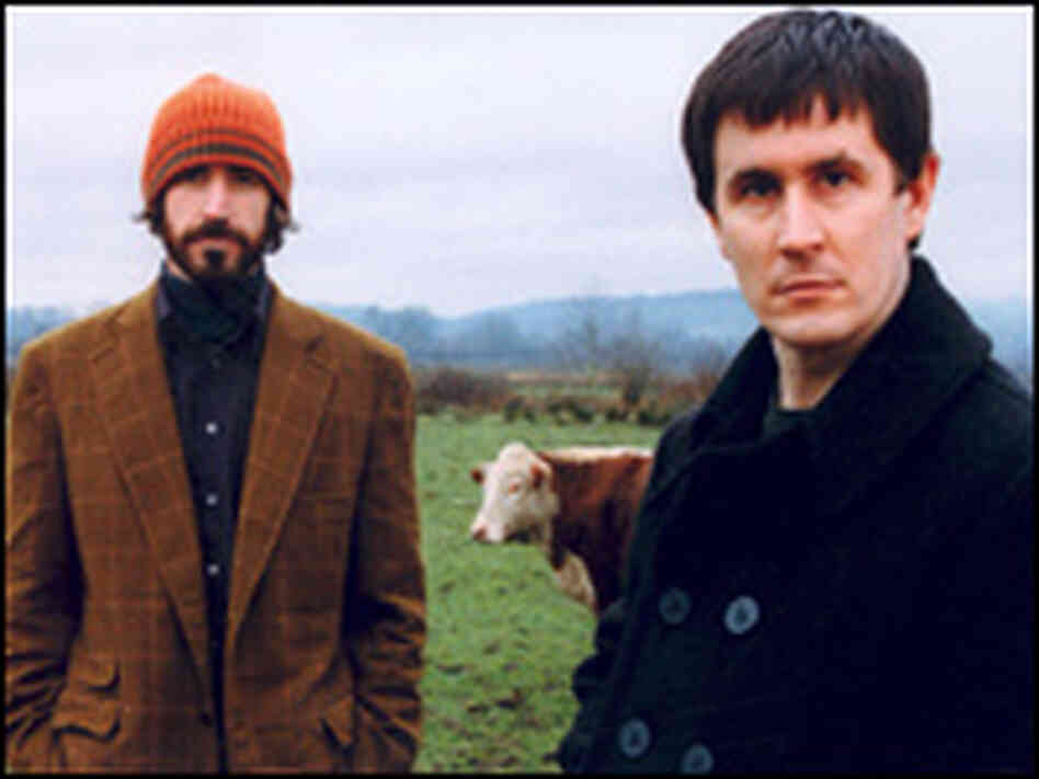 The Mountain Goats, whose music connects with physical force. The Mountain Goats, whose music connects with physical force.