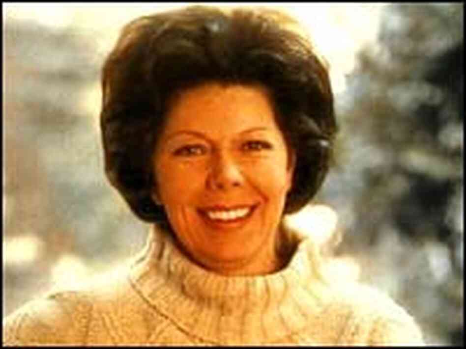 Mezzo-soprano Janet Baker sings Brahms with a voice of deep purple velvet. Mezzo-soprano Janet Baker sings Brahms with a voice of deep purple velvet.