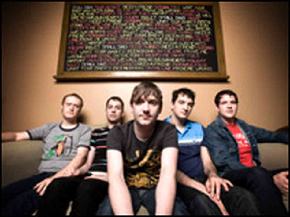 Small Sins' members merge captivating hooks with pensive self-awareness. Small Sins' members merge captivating hooks with pensive self-awareness.