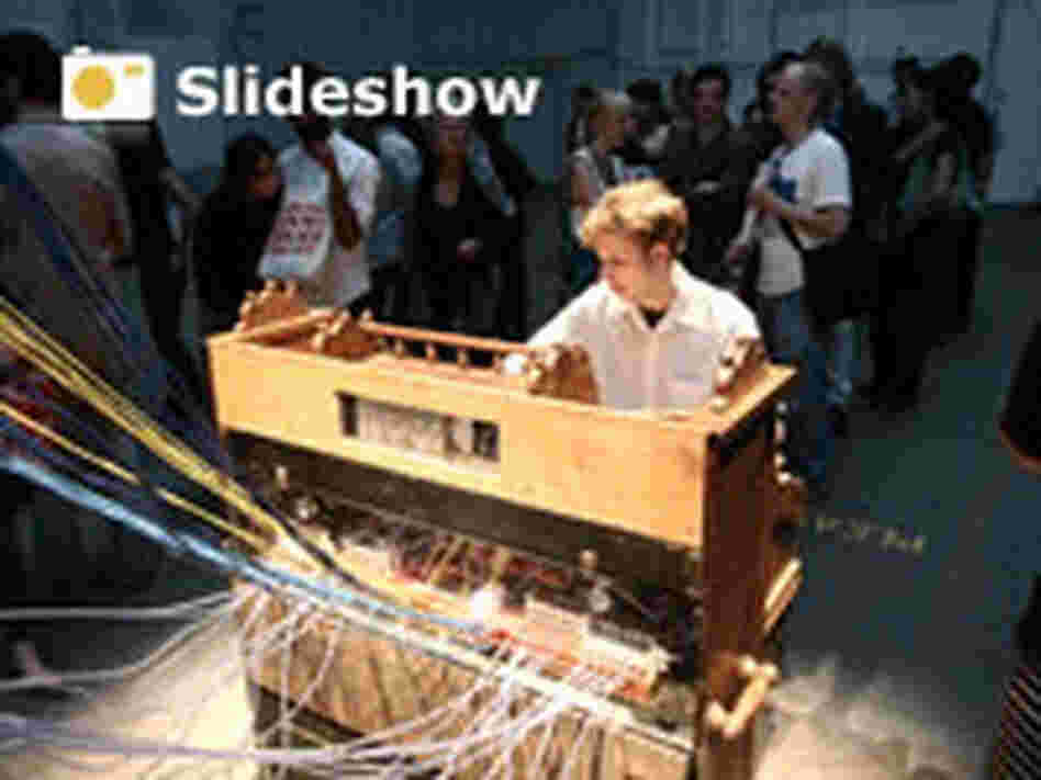 David Byrne's Gallery 200 David Byrne's Gallery 200
