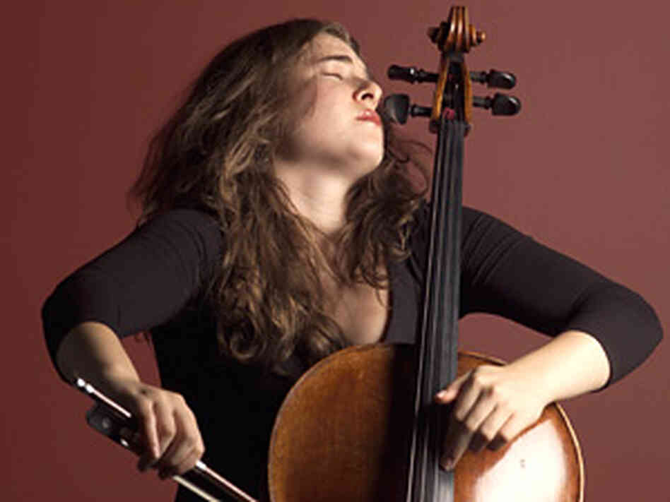 Cellist Alisa Weilerstein Cellist Alisa Weilerstein