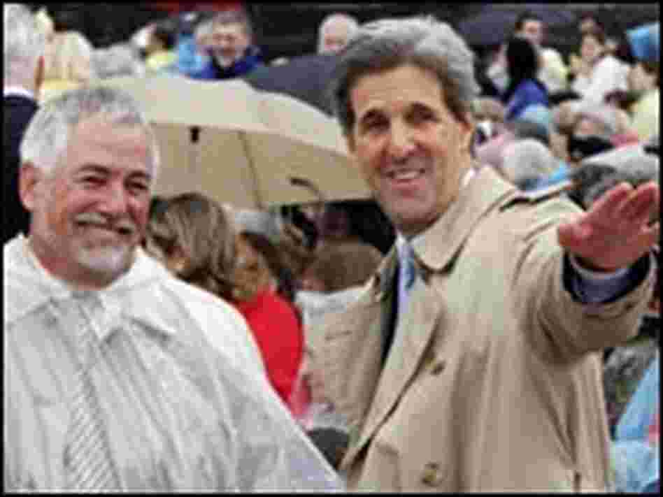 John Kerry and an audience member at the dedication of the Bill Clinton presidential library John Kerry and an audience member at the dedication of the Bill Clinton presidential library
