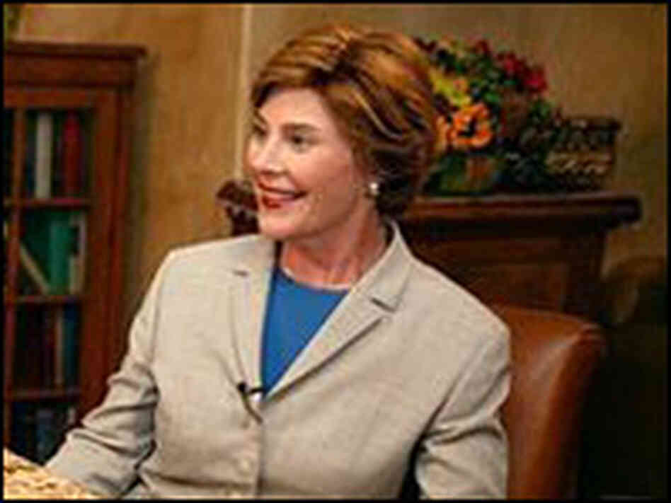 Laura Bush in Phoenix, Ariz., Oct. 12, 2004. Laura Bush in Phoenix, Ariz., Oct. 12, 2004.