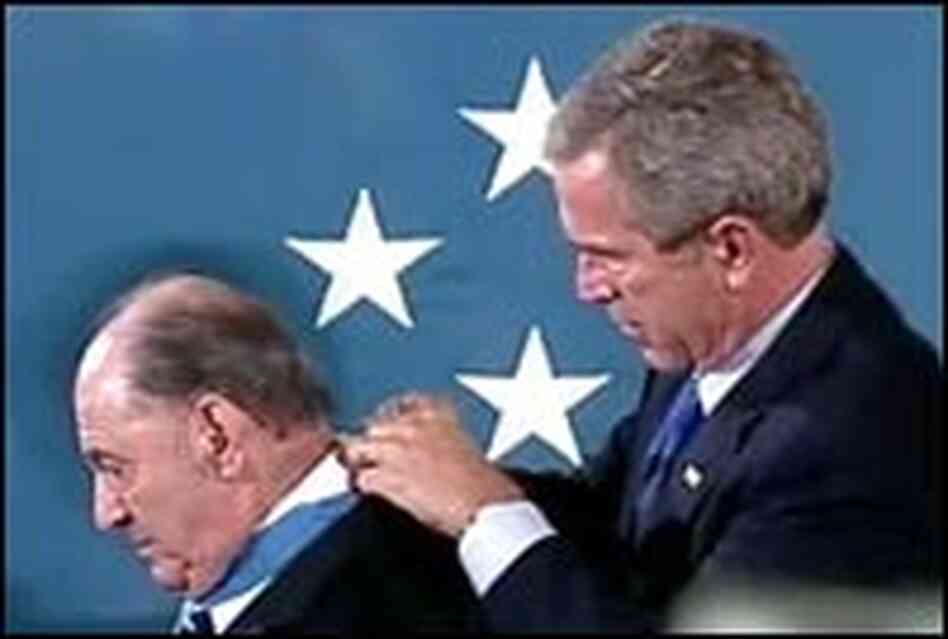 President Bush bestows the Medal of Honor on former Army Cpl. Tibor Rubin. President Bush bestows the Medal of Honor on former Army Cpl. Tibor Rubin.