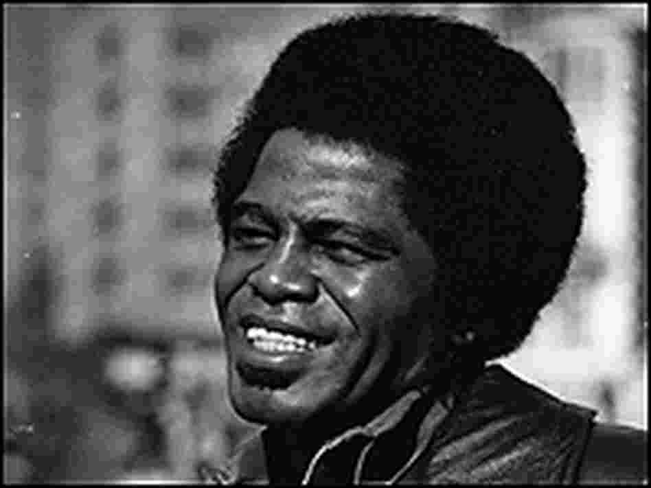 James Brown with the afro that came before the pompadour in a 1971 photo.