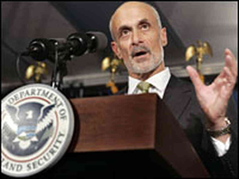 Homeland Security Secretary Michael Chertoff speaks at a news conference. Homeland Security Secretary Michael Chertoff speaks at a news conference.