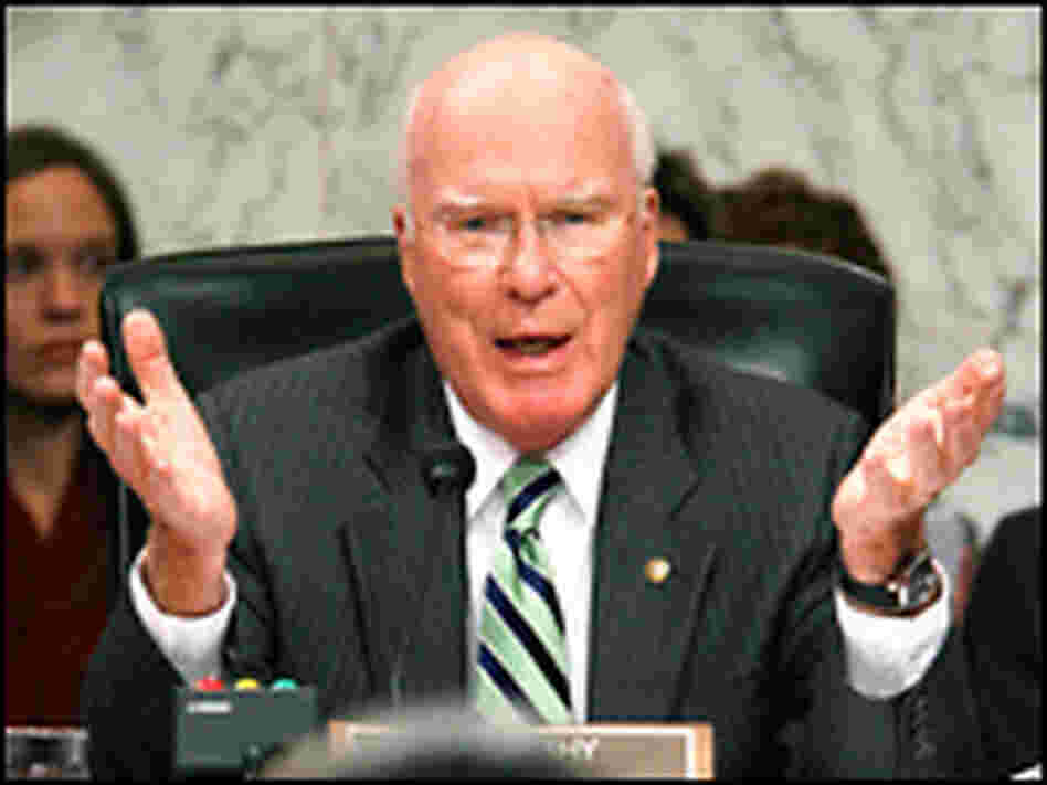 Sen. Patrick Leahy (D-VT) questions U.S. Attorney General Alberto Gonzales Sen. Patrick Leahy (D-VT) questions U.S. Attorney General Alberto Gonzales