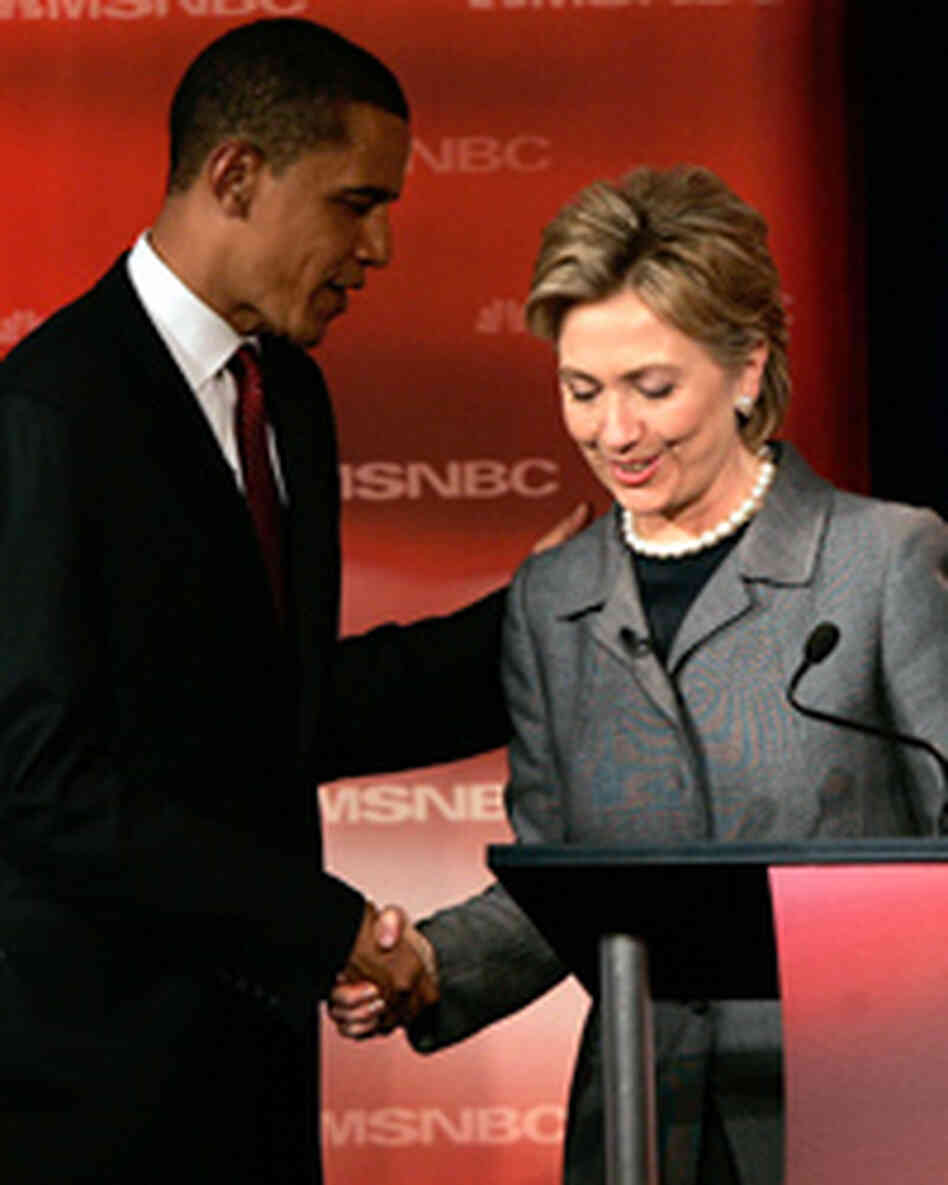 Democratic presidential candidates Sen. Barack Obama (D-IL) (L) and Sen. Hillary Clinton (D-NY) Democratic presidential candidates Sen. Barack Obama (D-IL) (L) and Sen. Hillary Clinton (D-NY)