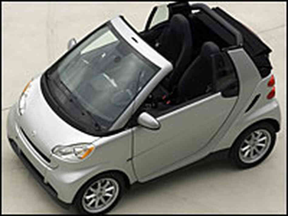 Daimler says 30,000 people have put down deposits to buy a Smart car. Daimler says 30,000 people have put down deposits to buy a Smart car.