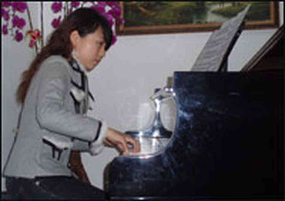 Professional pianist Fang Si Te Professional pianist Fang Si Te
