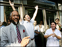 The image “http://media.npr.org/news/images/2007/oct/12/unpanel200x150.jpg” cannot be displayed, because it contains errors.