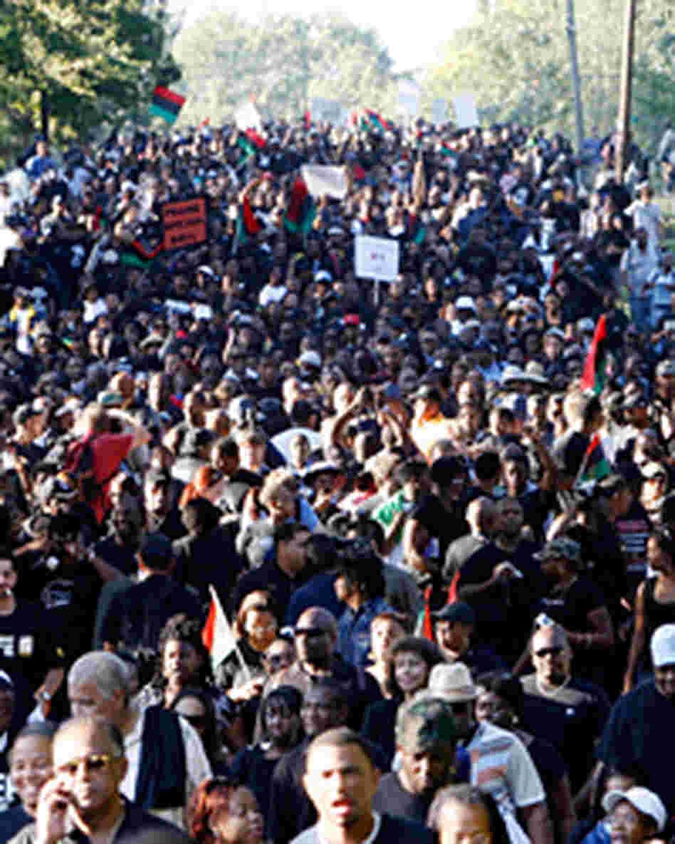 Thousands of demonstrators have gathered for a march on the Louisiana town of Jena Thousands of demonstrators have gathered for a march on the Louisiana town of Jena
