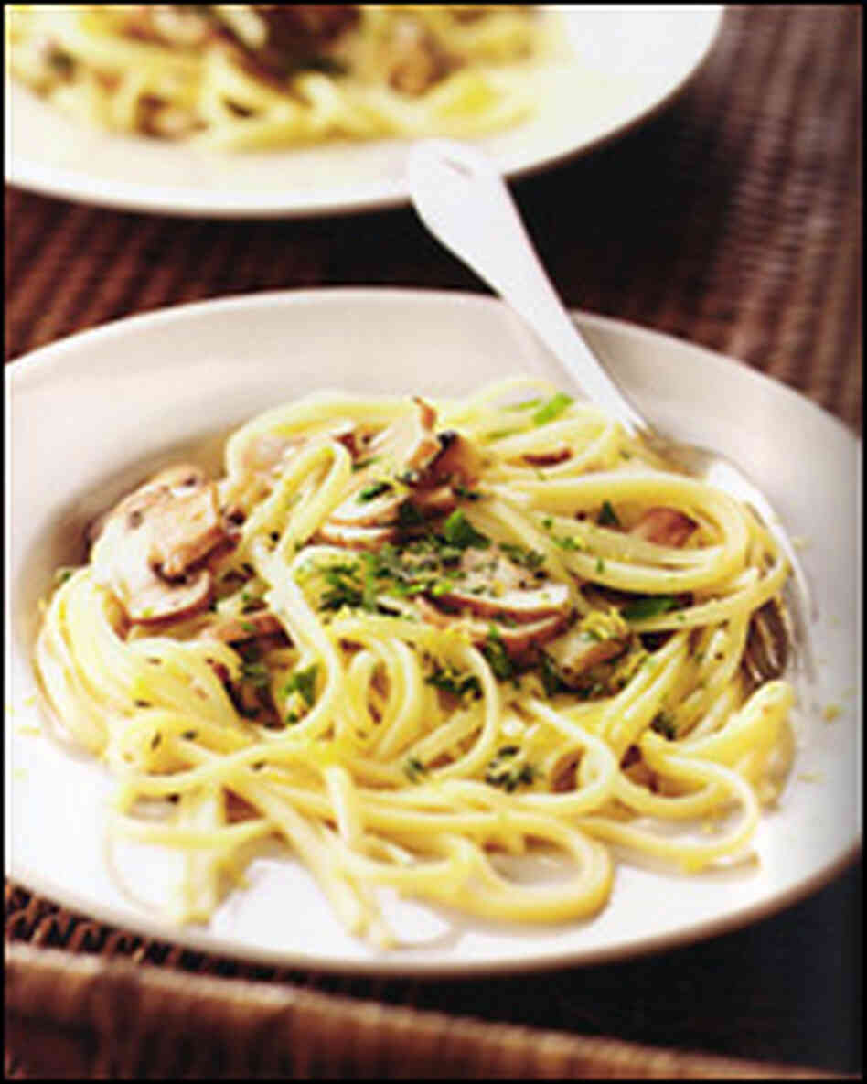 Linguine with mushrooms Linguine with mushrooms