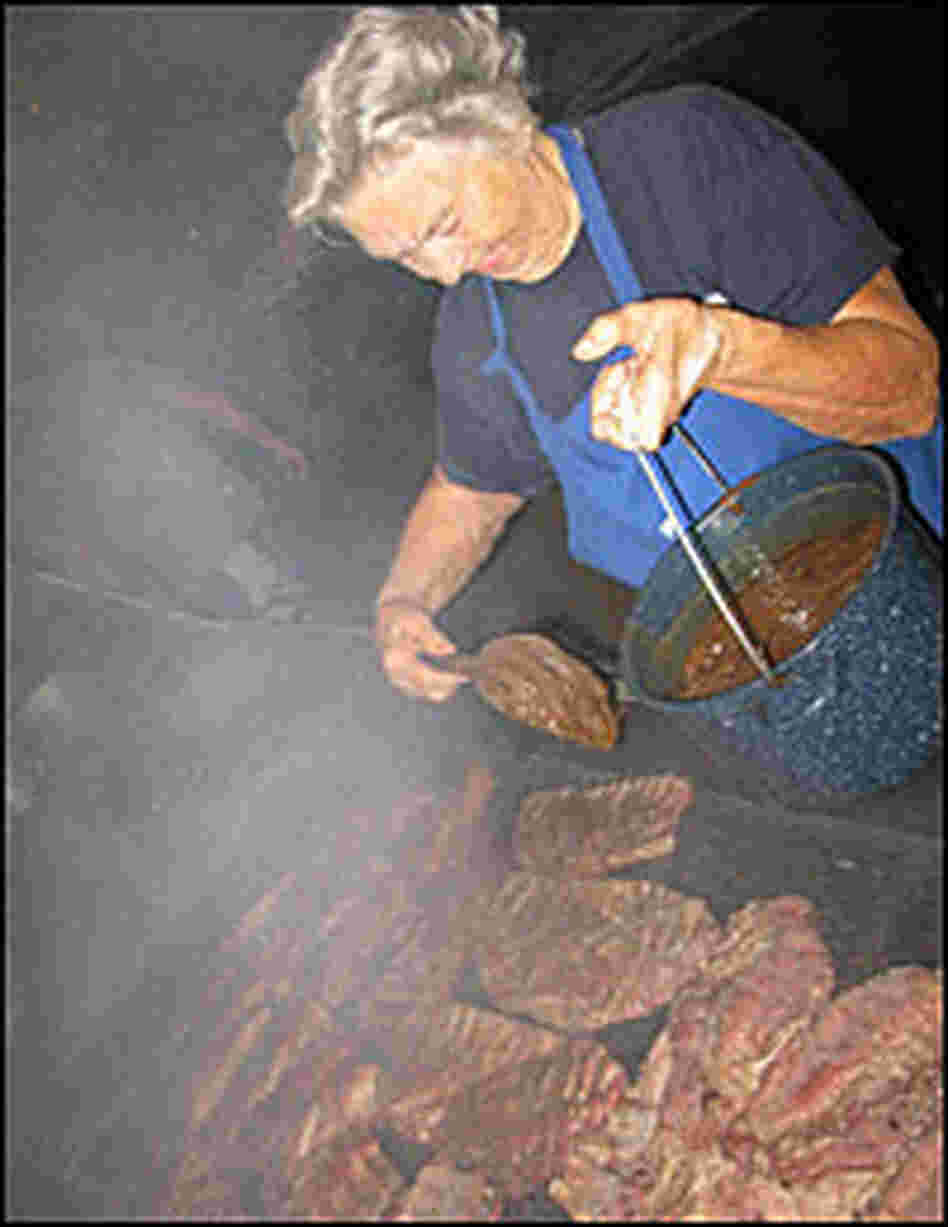Miss Tootsie basting ribs
