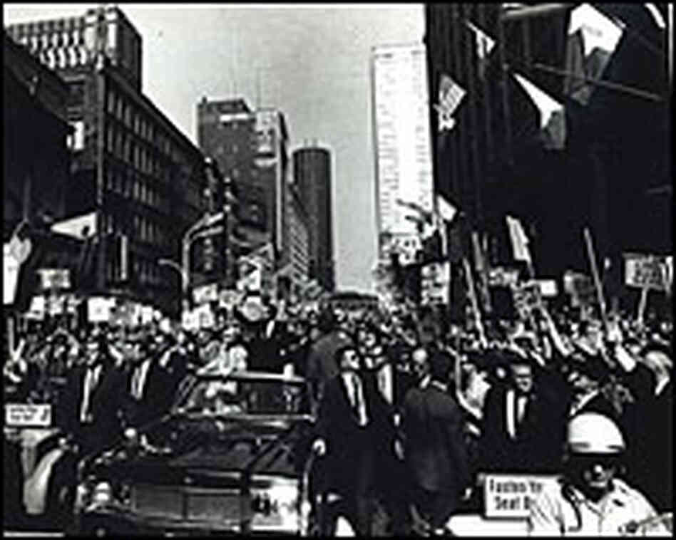 Presidential candidate George Wallace
