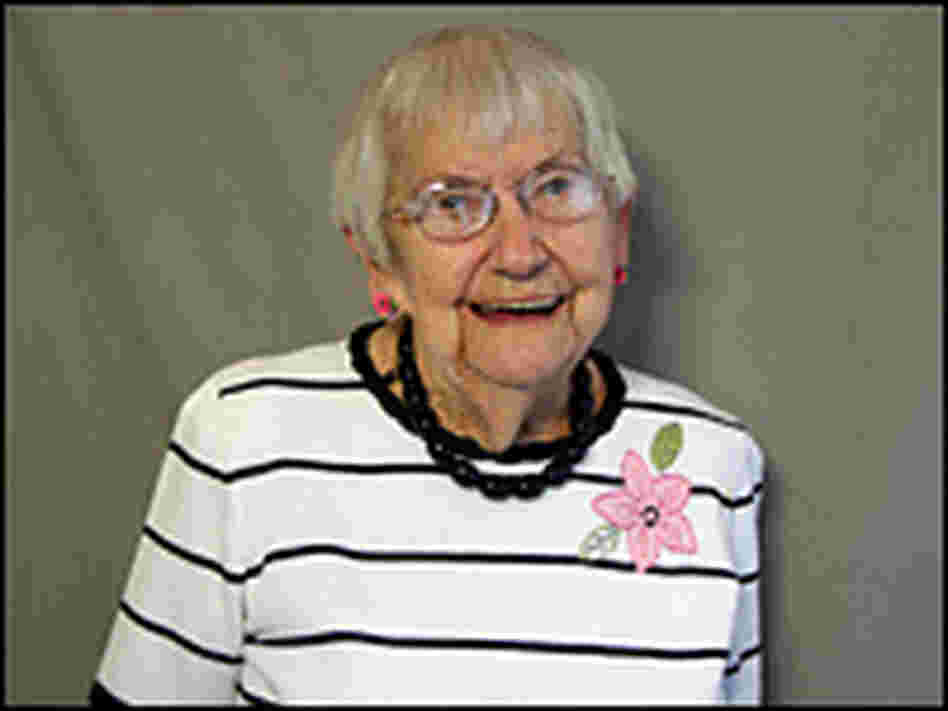 Betty Jenkins came to StoryCorps in Cincinnati with her niece, Kelly Lin. Betty Jenkins came to StoryCorps in Cincinnati with her niece, Kelly Lin.