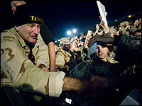 Robin Williams performs at Camp Arifjan in Kuwait