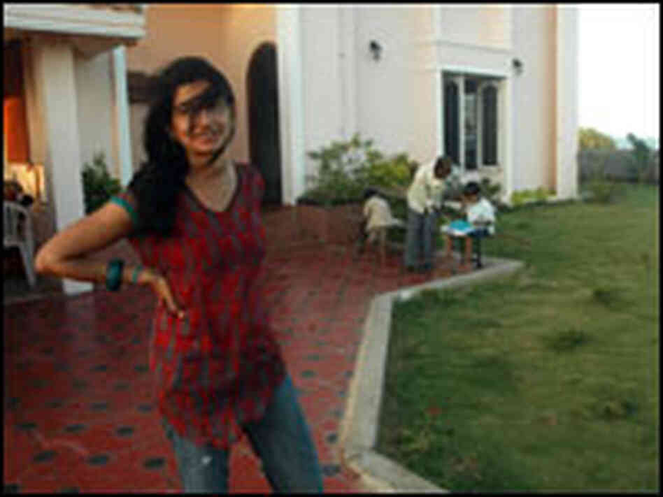 Deepa Venkatesh moved from San Diego.
