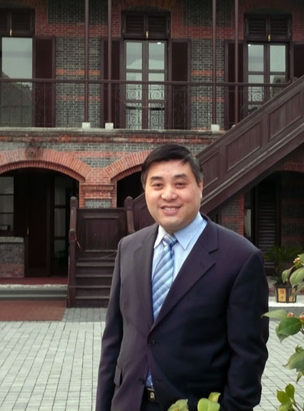 Chen Jian from the Hongkou district government