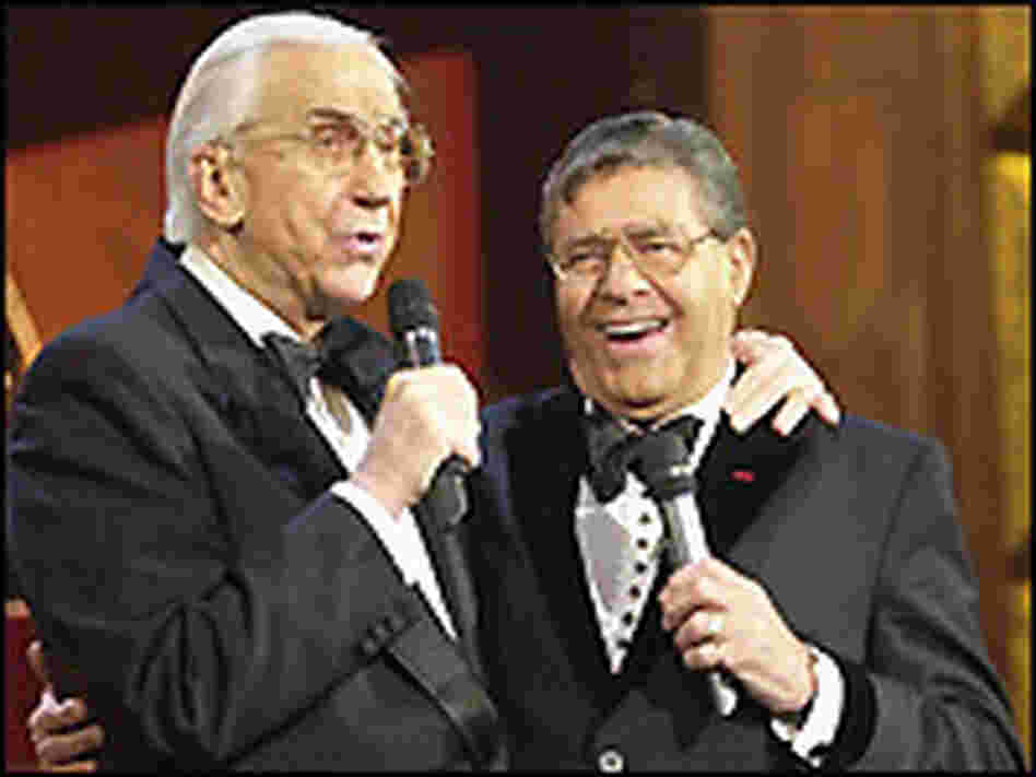 Comedian Jerry Lewis and Ed McMahon during the 2000 telecast of The Jerry Lewis MDA Telethon.