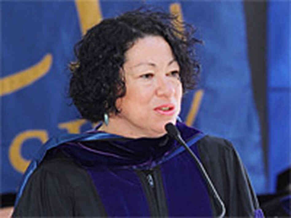 Judge Sonia Sotomayor receives an honorary degree from Pace University in 2003