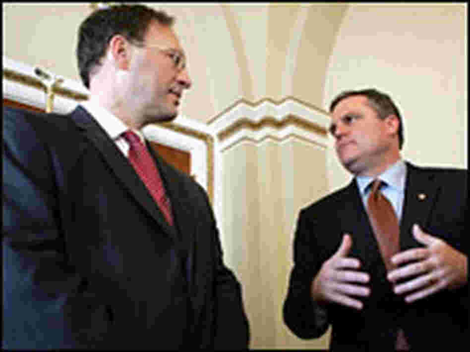Judge Samuel Alito (left) meets with Sen. Mark Pryor Judge Samuel Alito (left) meets with Sen. Mark Pryor