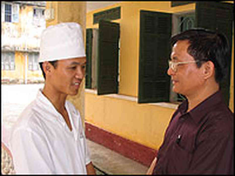 Nurse Nguyen Duc Tinh, left, came down with avian flu after caring for a 21-year-old patient. Nurse Nguyen Duc Tinh, left, came down with avian flu after caring for a 21-year-old patient.