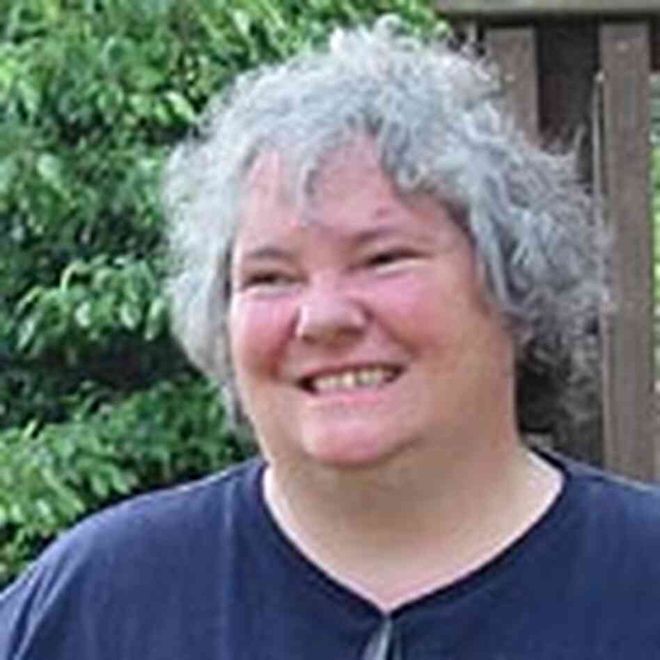 Sandy Hicks, housekeeper at the University of Tennessee in Knoxville. Sandy Hicks, housekeeper at the University of Tennessee in Knoxville.