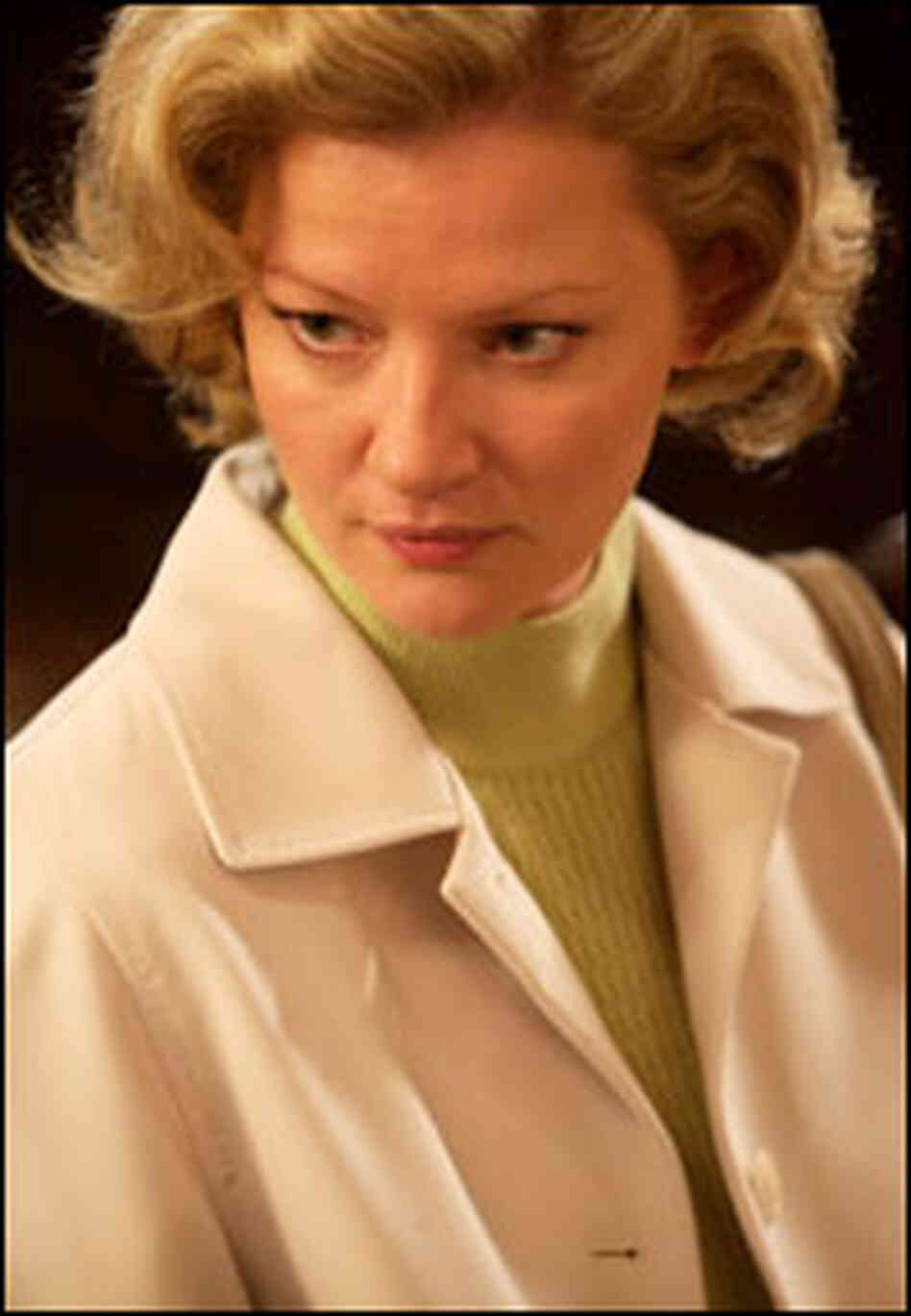 Gretchen Mol in 'An American Affair'