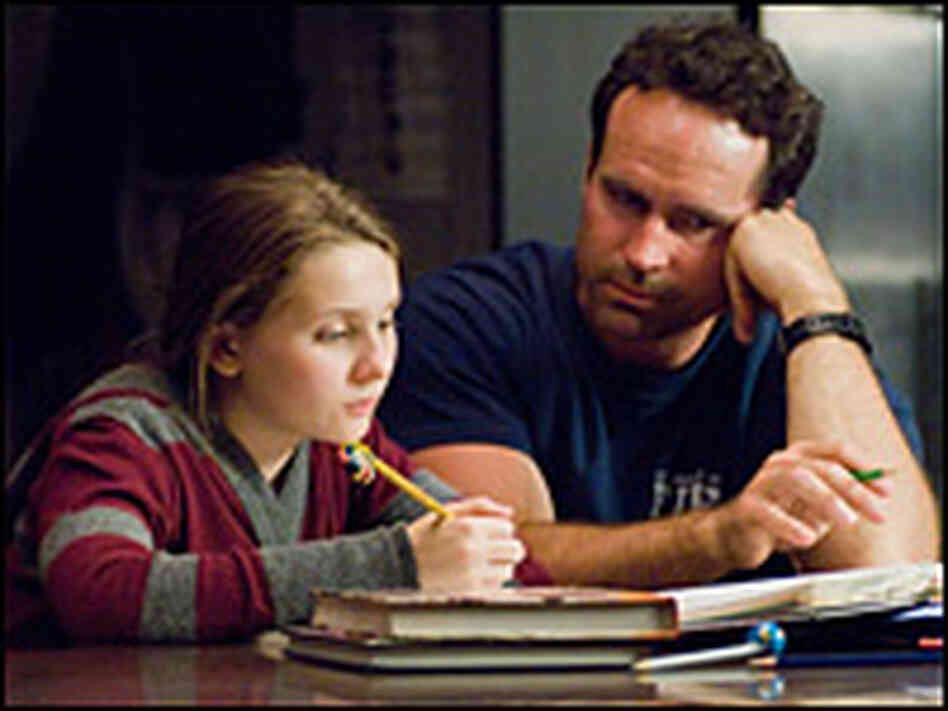 Abigail Breslin and Jason Patric in 'My sister's Keeper'