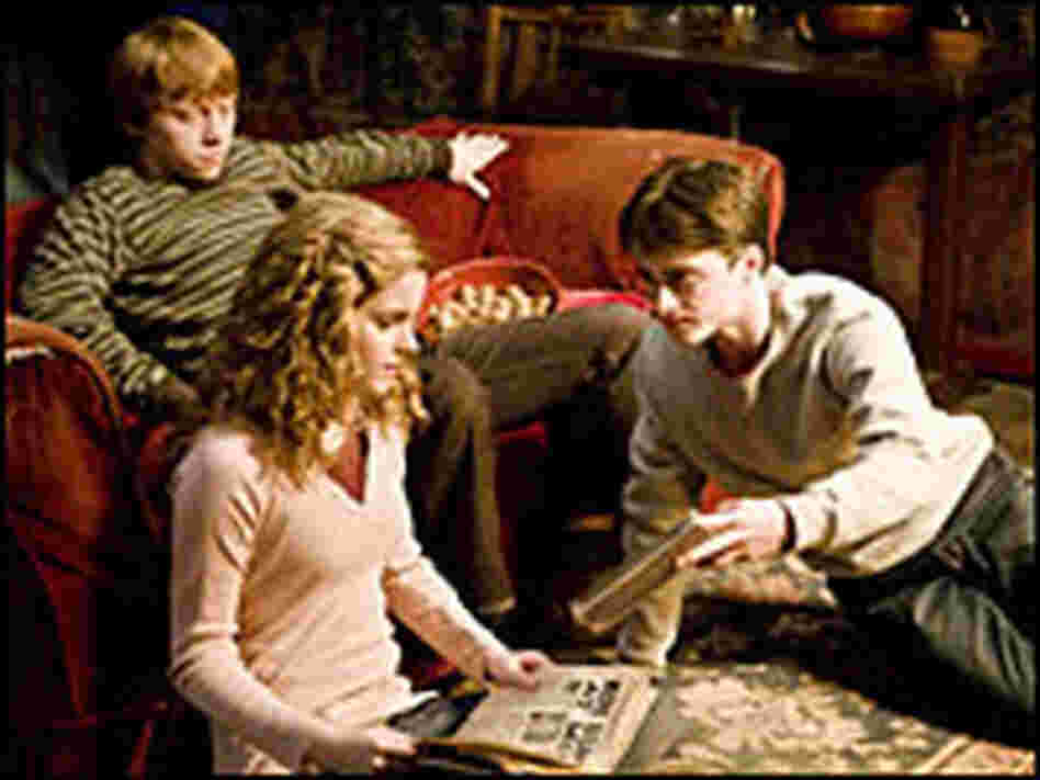 Emma Watson, Rupert Grint, and Daniel Radcliffe in 'Harry Potter'