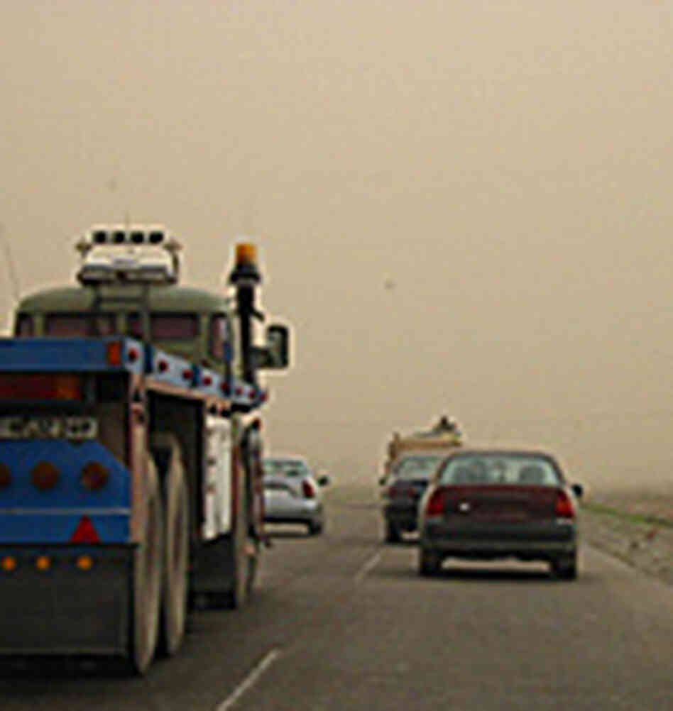 Convoy on Iraq highway Convoy on Iraq highway