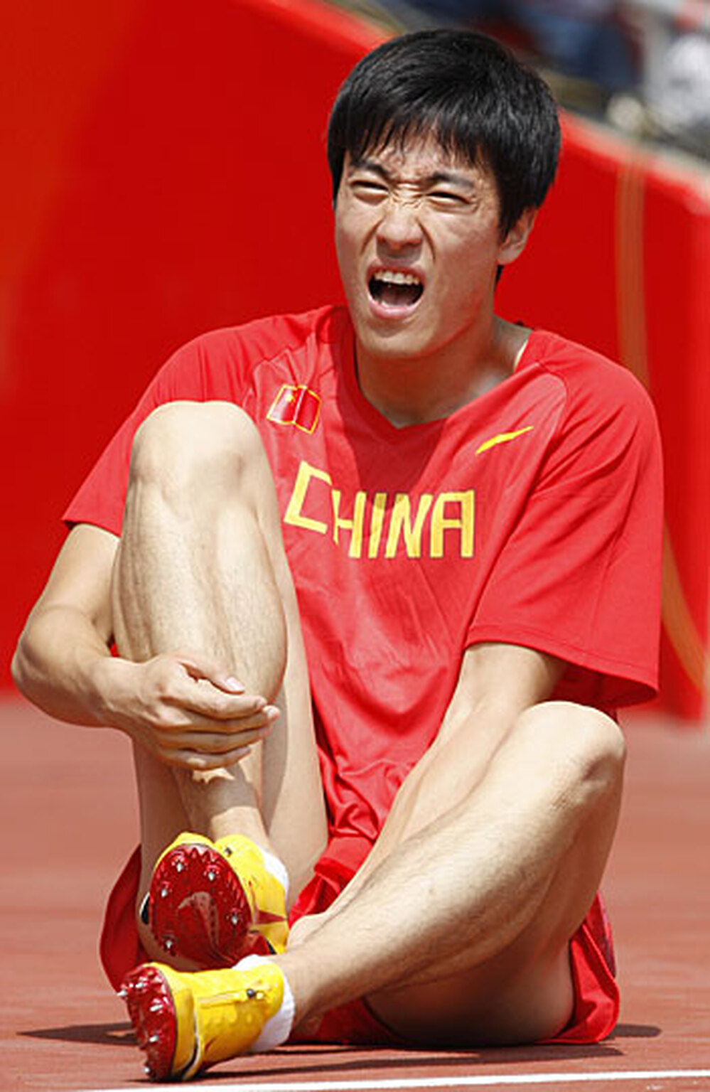 Liu Xiang withdraws from the 110-meter hurdles race in Beijing.