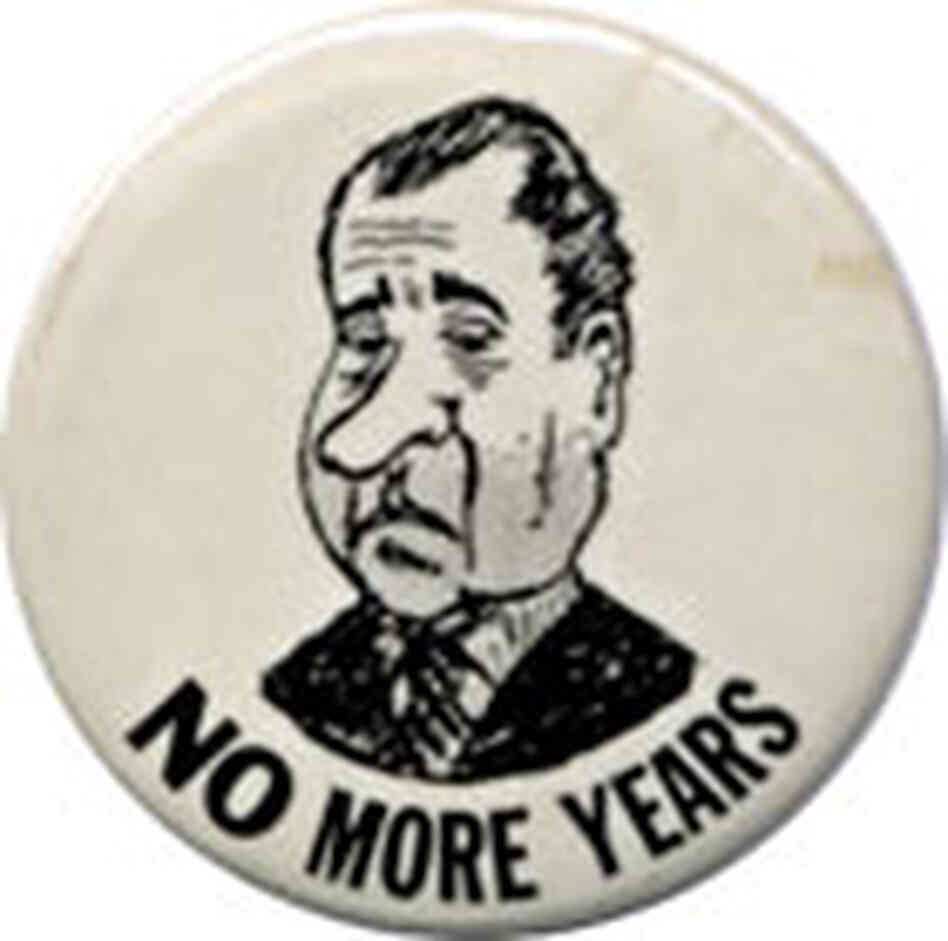 Nixon resign button Nixon resign button