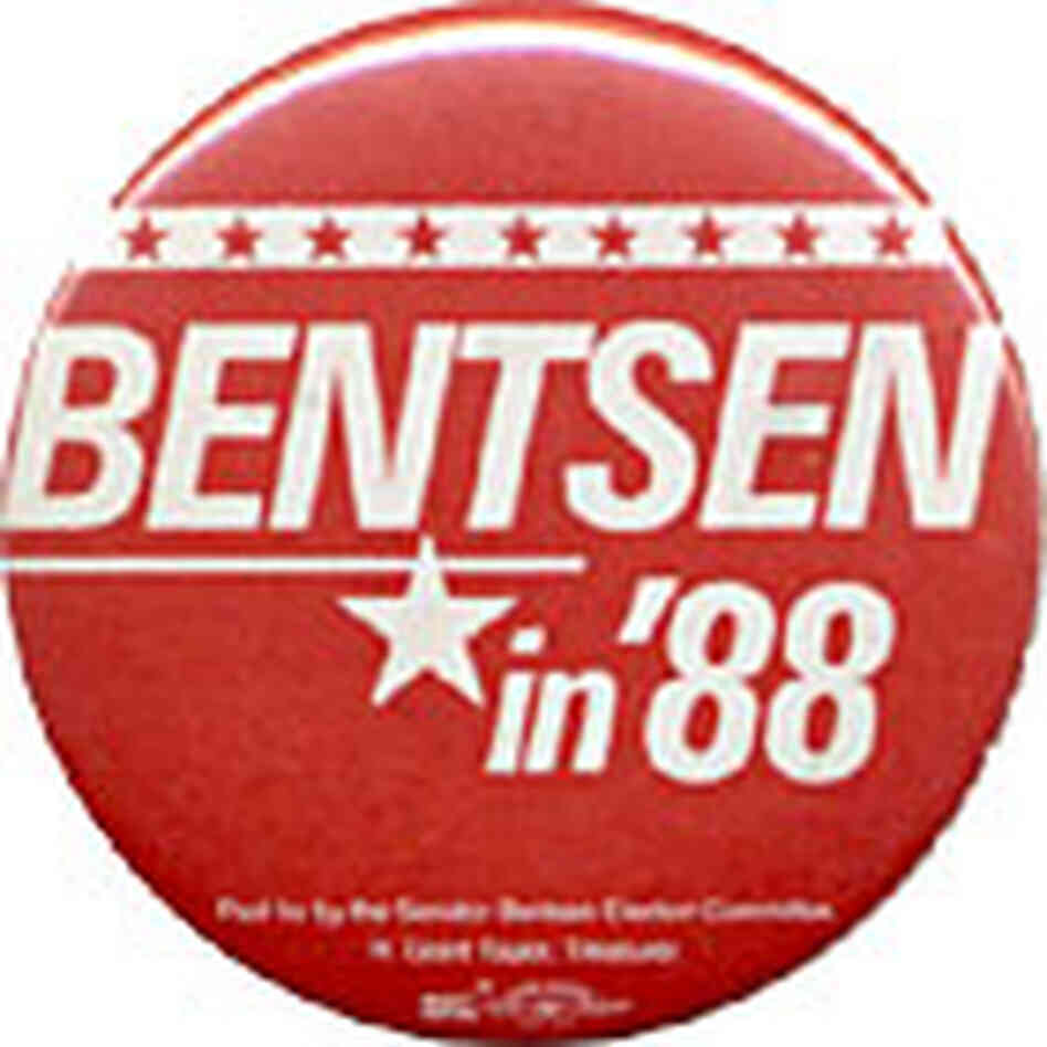 Lloyd Bentsen button Lloyd Bentsen button