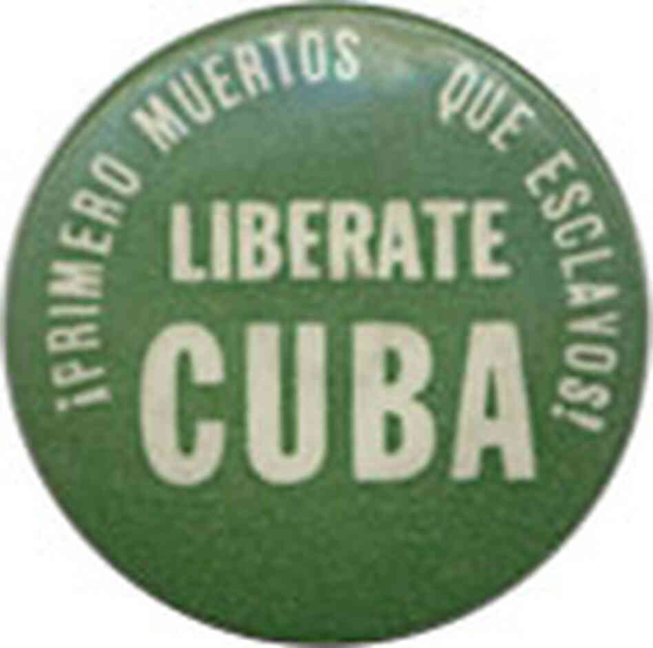 Free Cuba button Free Cuba button