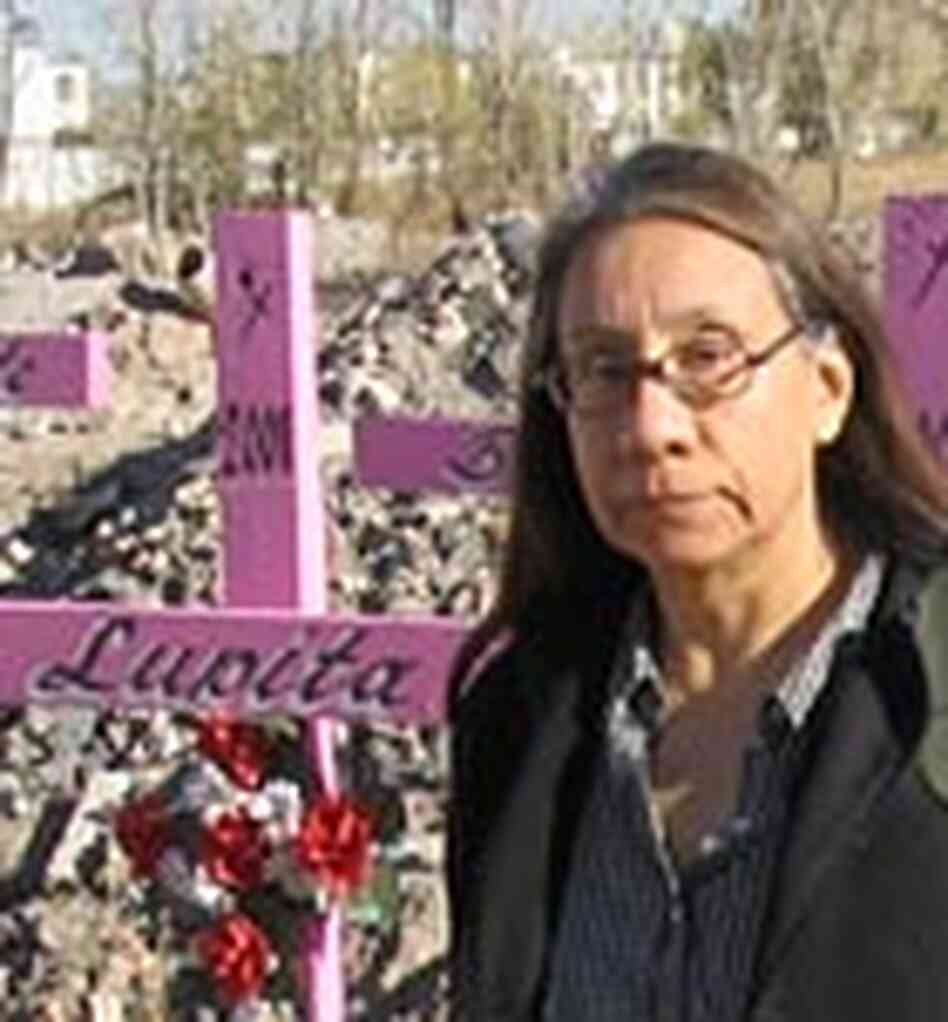 Diana Washington Valdez at a memorial to murder victims in Juarez, Mexico. Diana Washington Valdez at a memorial to murder victims in Juarez, Mexico.