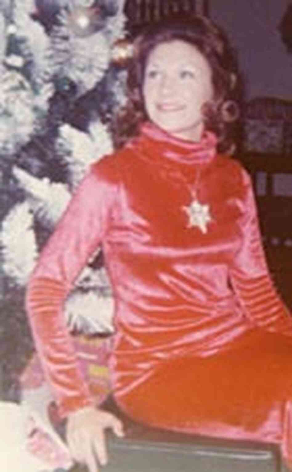 Mary Banks, Tucson, Ariz., Christmas 1972 Mary Banks, Tucson, Ariz., Christmas 1972
