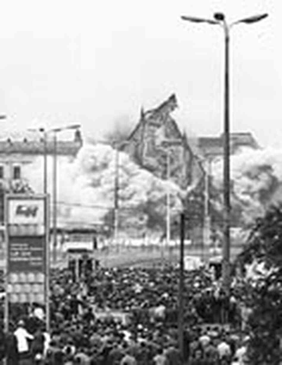 The Paulinerkirche is destroyed, 1968. The Paulinerkirche is destroyed, 1968.