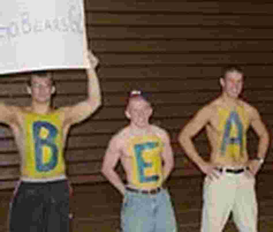 Fans of the Northridge High School Grizzly Bears wrestling team Fans of the Northridge High School Grizzly Bears wrestling team