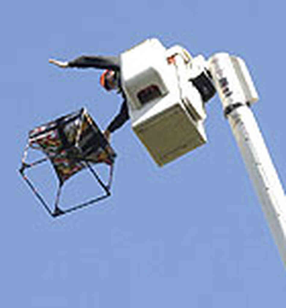 Team Trampoleen's pumpkin-saving container begins its 50-foot descent. Team Trampoleen's pumpkin-saving container begins its 50-foot descent.