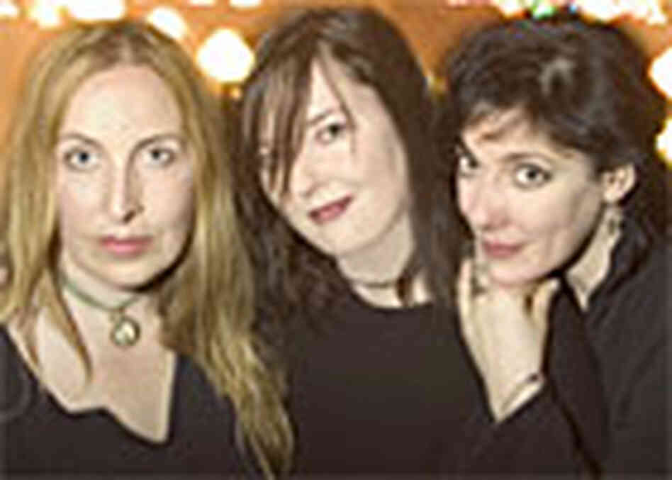 Tres Chicas: Tonya Lamm Caitlin Cary and Lynn Blakey Tres Chicas: Tonya Lamm Caitlin Cary and Lynn Blakey
