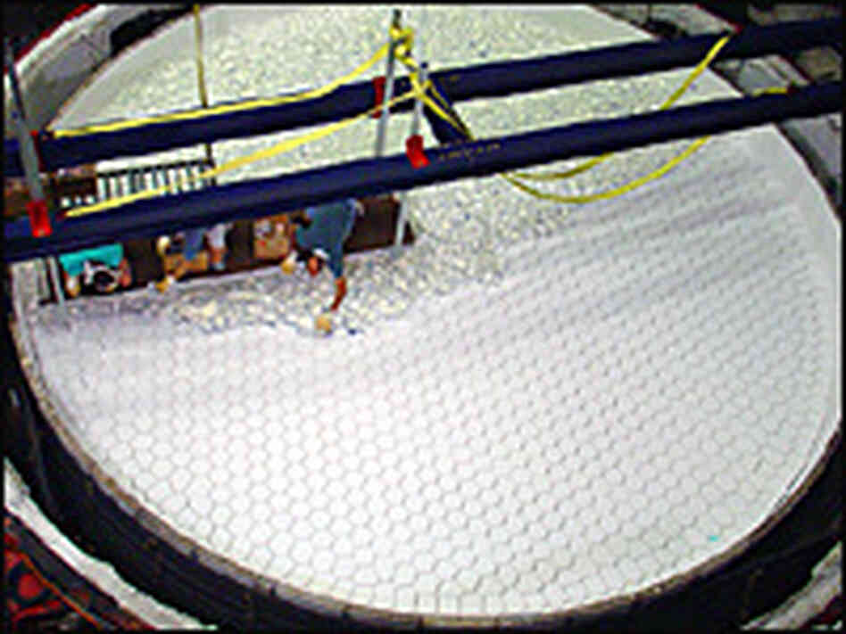 Workers at the Steward Observatory Mirror Lab Workers at the Steward Observatory Mirror Lab