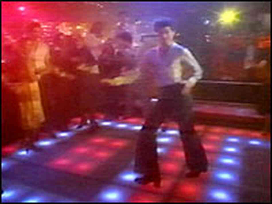 John Travolta dancing John Travolta dancing