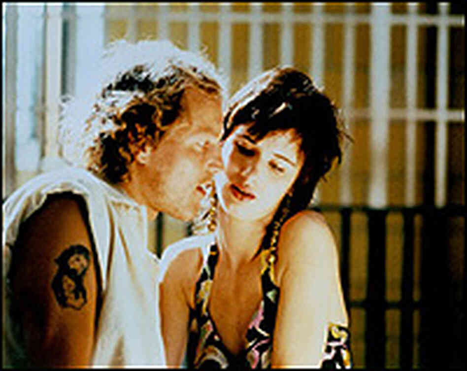 Woody Harrelson and Juliette Lewis in 'Natural Born Killers.' Woody Harrelson and Juliette Lewis in 'Natural Born Killers.'